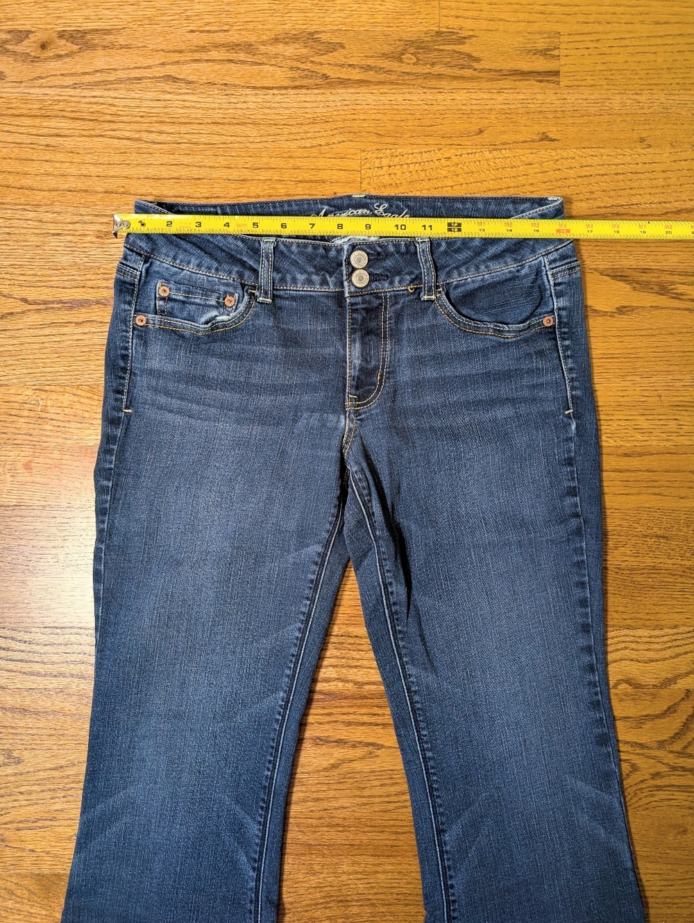American Eagle Women's Artist Flare Jeans Dark Wash Stretch Denim Size 12 Long - Picture 2 of 8
